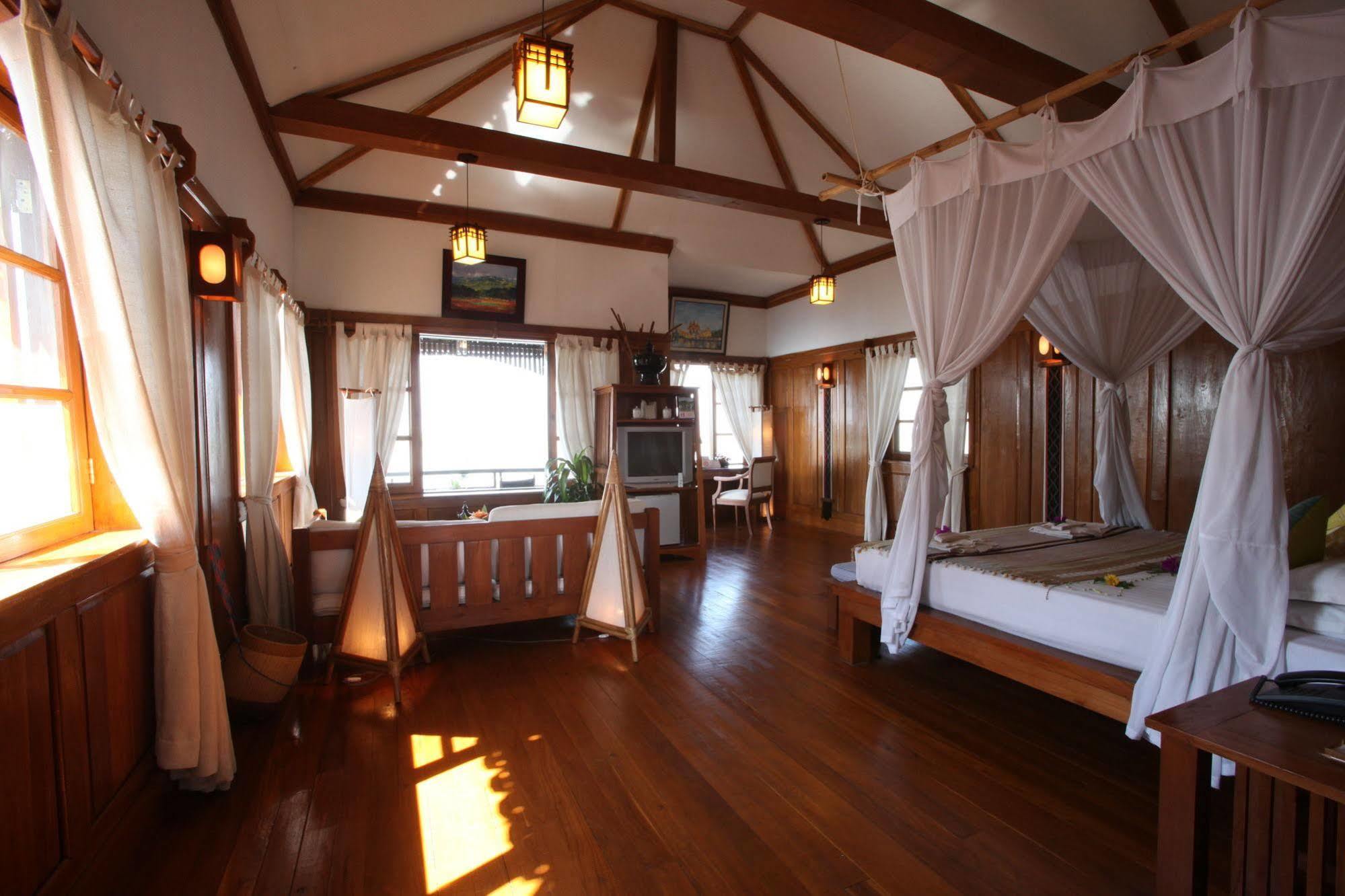 Myanmar Treasure Resorts Inle Inle Lake Exterior photo