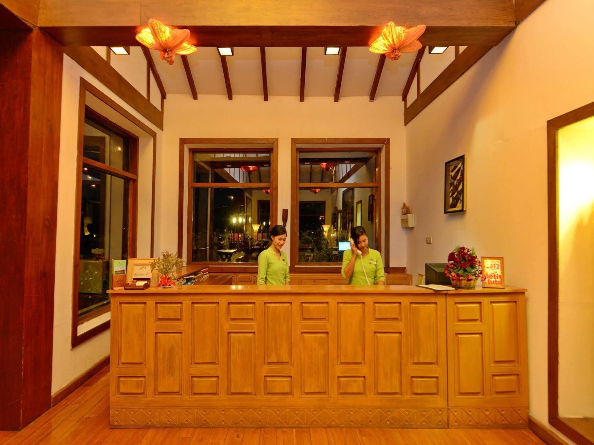 Myanmar Treasure Resorts Inle Inle Lake Exterior photo
